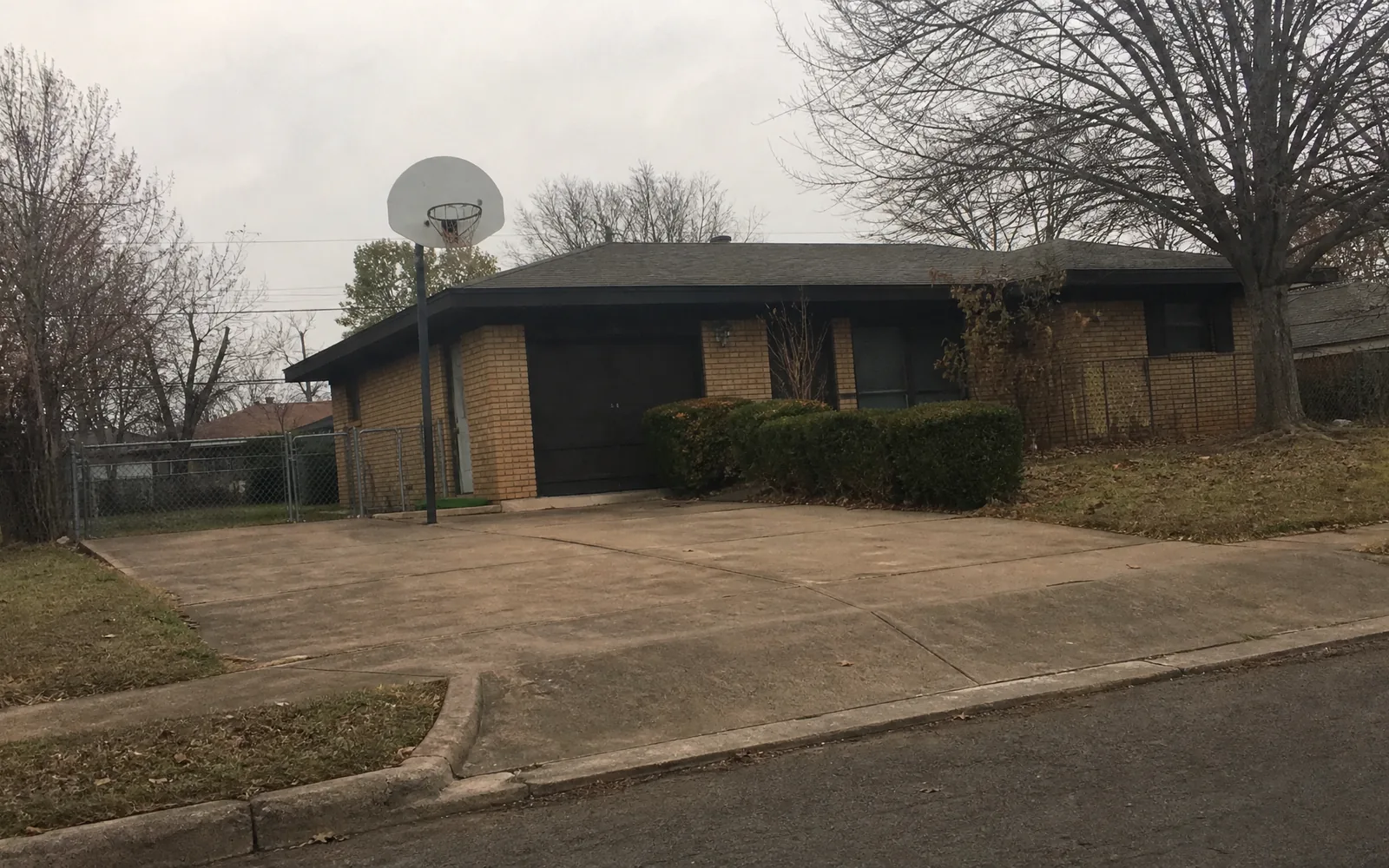 Popcorn ceiling removal on a house in Pflugerville, TX